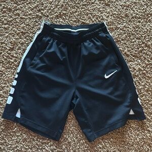 Nike Dry Fit black basketball shorts with pockets